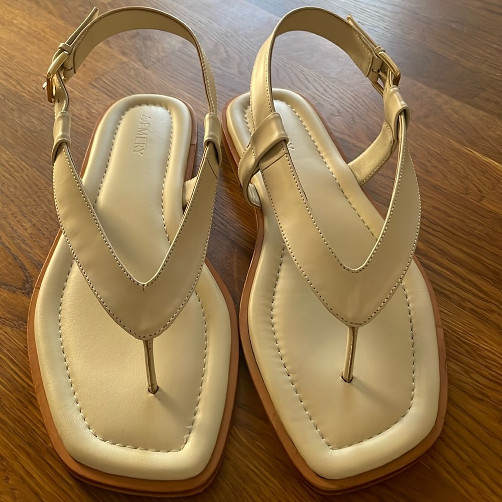 A.Emery Anuschka sandal Adjustable strap(s), Embossed logo, Good foot support.